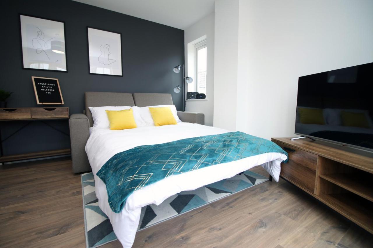 Delft - Spacious Home, High Speed Wi-Fi, Free Parking, Terrace สวินดอน ภายนอก รูปภาพ